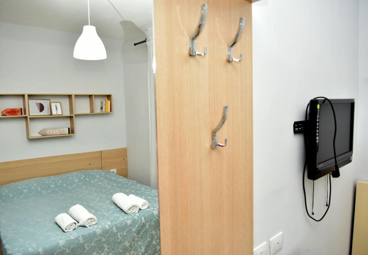 Arianiti Guesthouse Vlore Ngoại thất bức ảnh